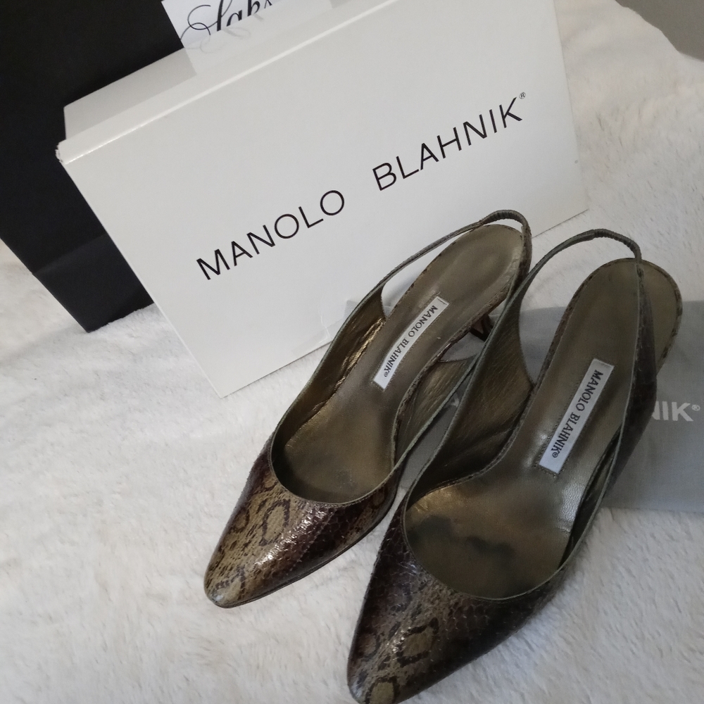 Manolo Blahnik Slingbacks
